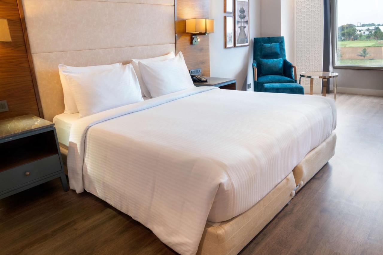 The Elite Narasapura, A Member Of Radisson Individuals Hotel Exterior foto