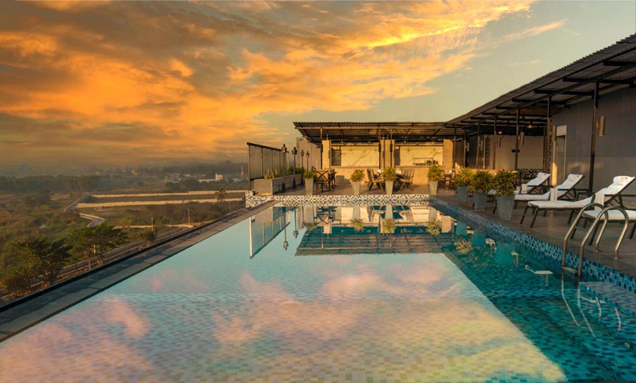 The Elite Narasapura, A Member Of Radisson Individuals Hotel Exterior foto