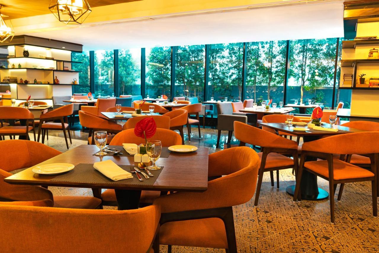 The Elite Narasapura, A Member Of Radisson Individuals Hotel Exterior foto