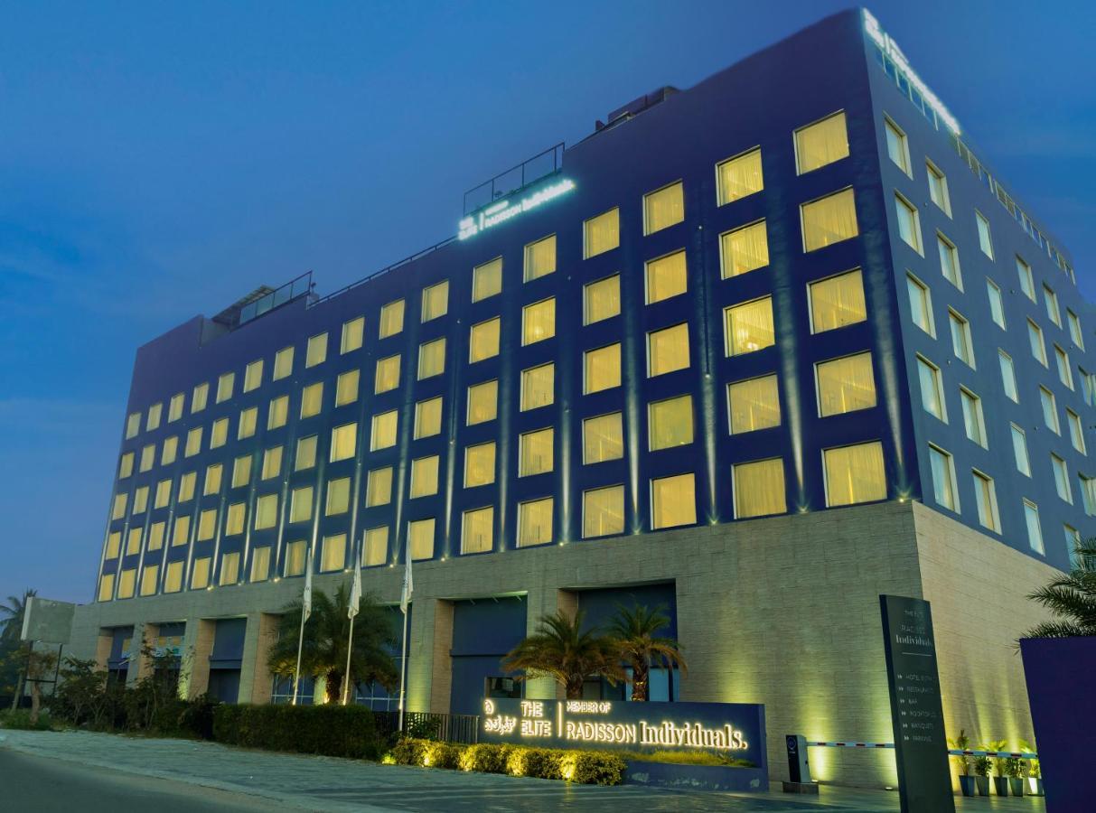 The Elite Narasapura, A Member Of Radisson Individuals Hotel Exterior foto