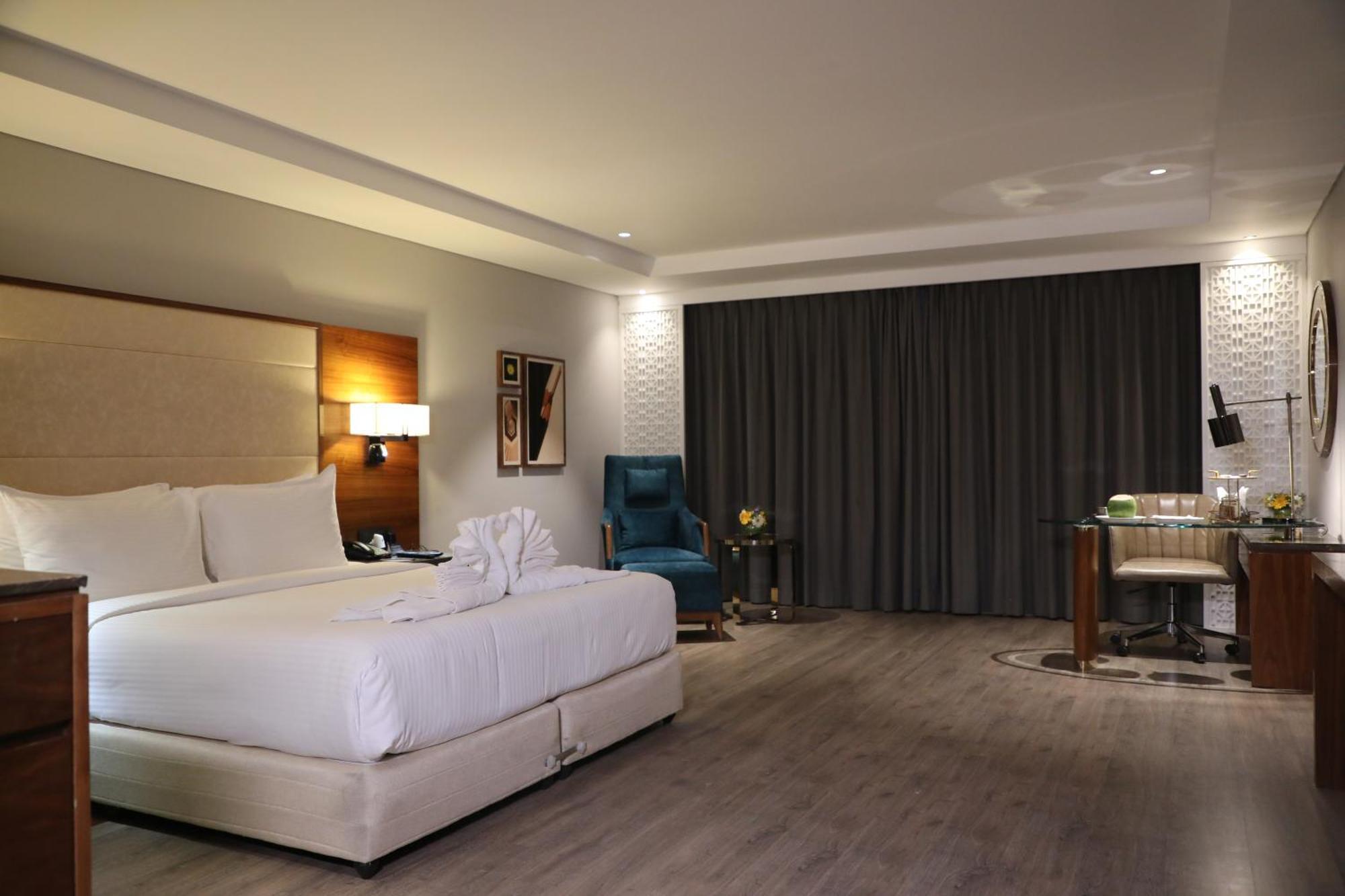 The Elite Narasapura, A Member Of Radisson Individuals Hotel Exterior foto