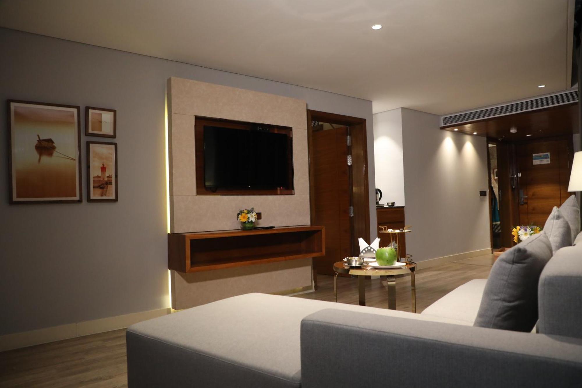 The Elite Narasapura, A Member Of Radisson Individuals Hotel Exterior foto